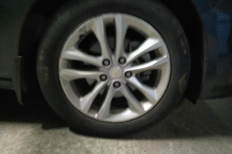 Used Chevrolet Malibu XL 2016 1.5T Dual-Clutch Ruichi Edition Right Front Wheel Hub
