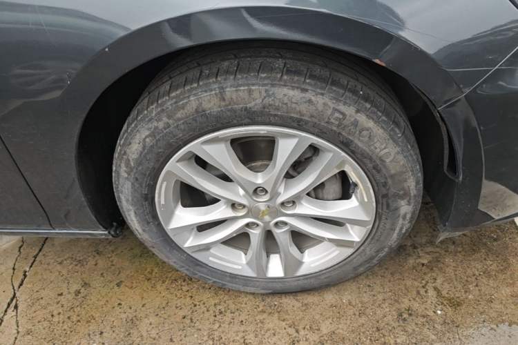 Used Chevrolet Malibu XL 2016 1.5T Dual-Clutch Ruichi Edition Right Front Wheel Hub