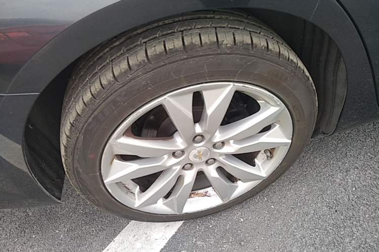 Used Chevrolet Malibu XL 2016 1.5T Dual-Clutch Ruibao Edition Right Rear Wheel Hub