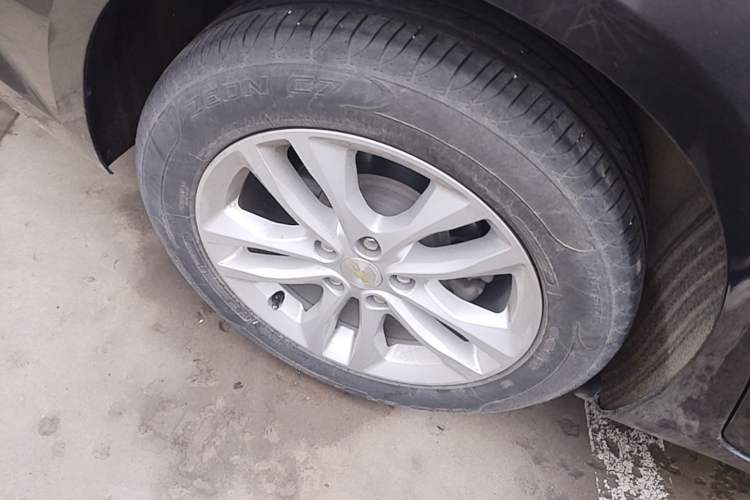 Used Chevrolet Malibu XL 2016 1.5T Dual-Clutch Ruichi Edition Right Rear Wheel Hub