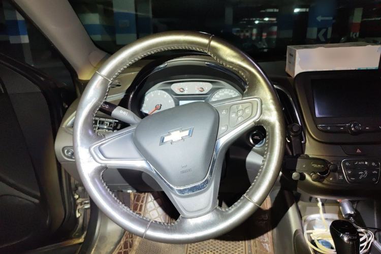Used Chevrolet Malibu XL 2016 1.5T Dual-Clutch Ruichi Edition Steering Wheel