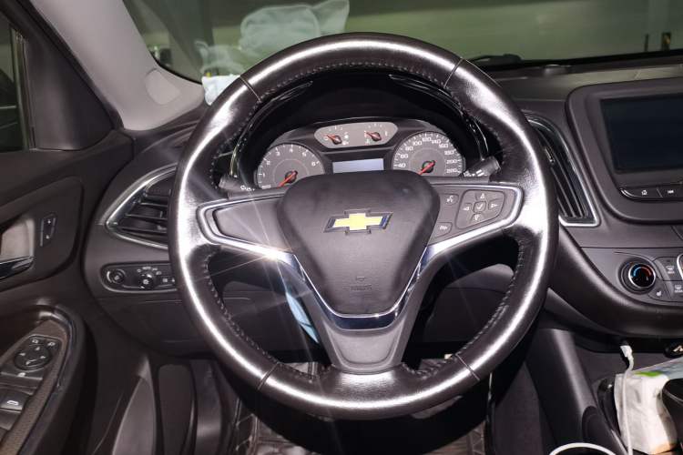 Used Chevrolet Malibu XL 2016 1.5T Dual-Clutch Ruichi Edition Steering Wheel