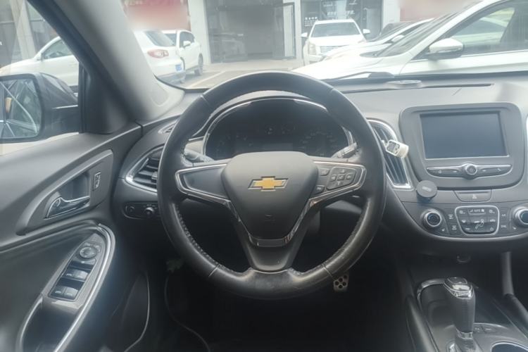 Used Chevrolet Malibu XL 2016 1.5T Dual-Clutch Ruichi Edition Steering Wheel