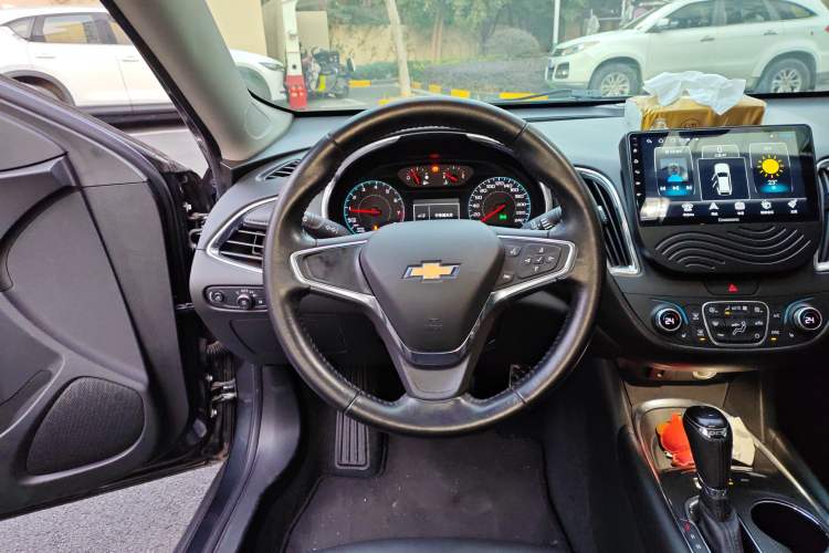 Used Chevrolet Malibu XL 2016 1.5T Dual-Clutch Ruichi Edition Steering Wheel