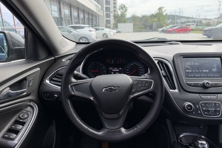 Used Chevrolet Malibu XL 2016 1.5T Dual-Clutch Ruichi Edition Steering Wheel