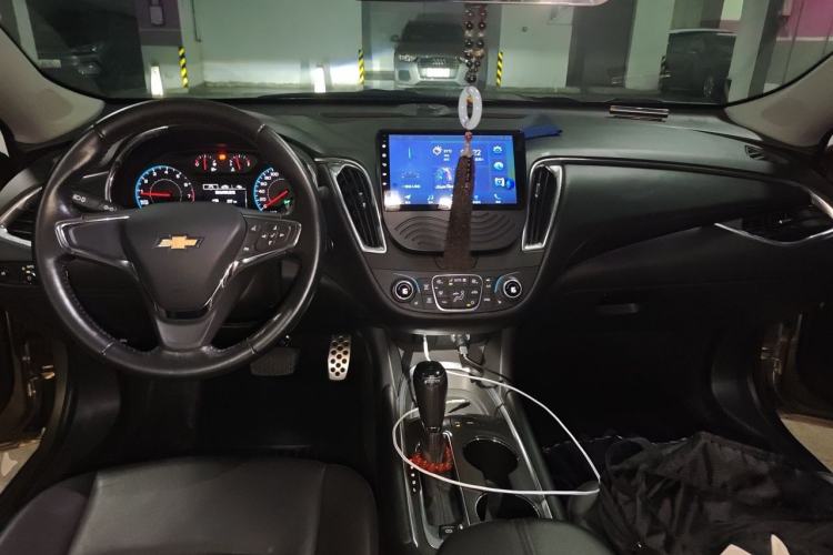 Used Chevrolet Malibu XL 2016 1.5T Dual-Clutch Ruichi Edition Center Console
