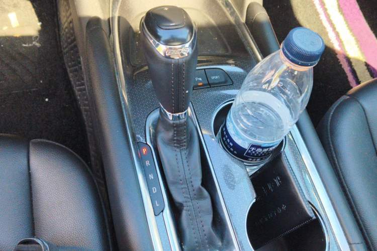 Used Chevrolet Malibu XL 2016 1.5T Dual-Clutch RuiShang Edition Gear Lever