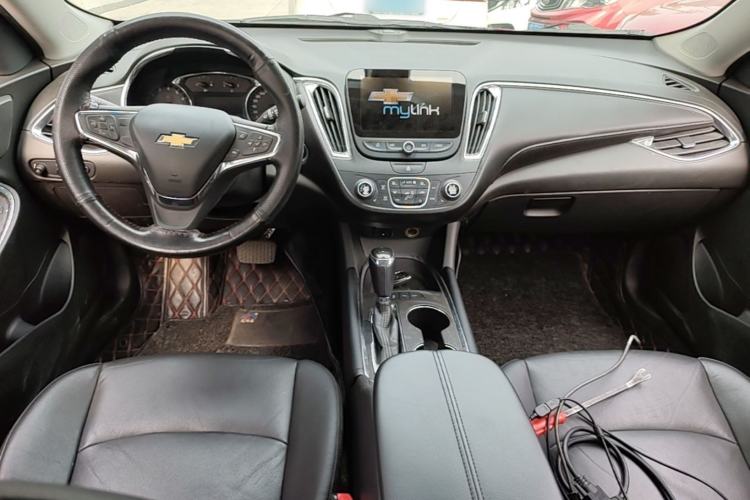 Used Chevrolet Malibu XL 2016 2.5L Automatic RuiShang Version Center Console