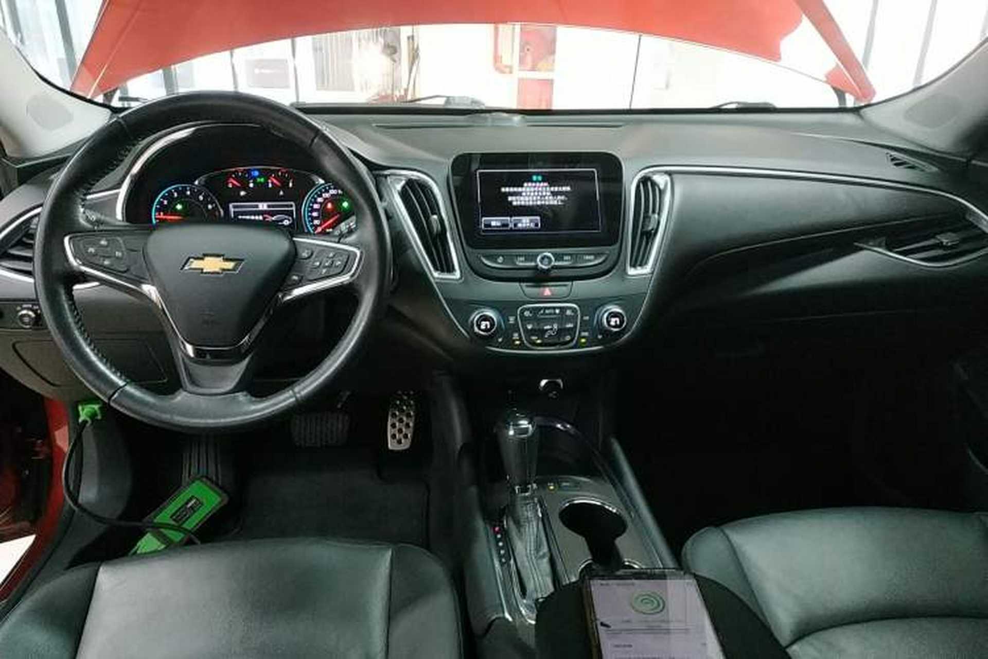 Used Chevrolet Malibu XL 2016 2.5L Automatic RuiShang Version Center Console