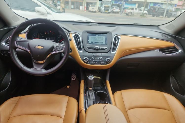 Used Chevrolet Malibu XL 2016 1.5T Dual-Clutch Ruichi Edition Center Console