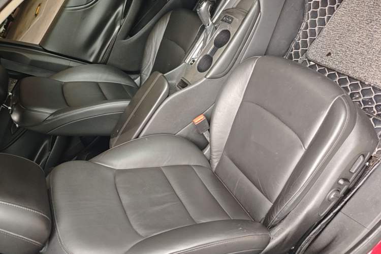 Used Chevrolet Malibu XL 2016 1.5T Dual-Clutch Ruichi Edition Right Front Seat