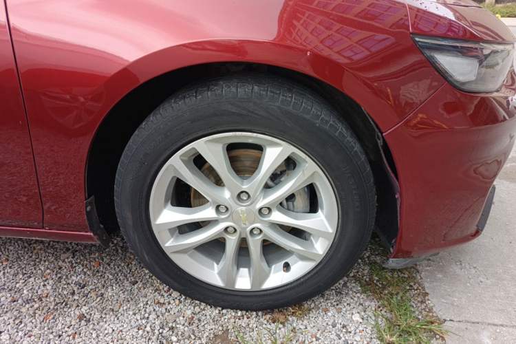 Used Chevrolet Malibu XL 2016 1.5T Dual-Clutch Ruichi Edition Right Front Wheel Hub