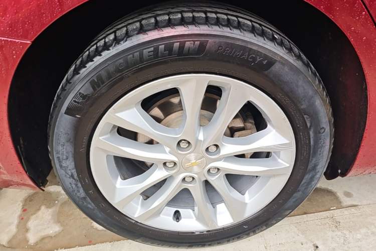 Used Chevrolet Malibu XL 2016 1.5T Dual-Clutch Ruichi Edition Right Rear Wheel Hub