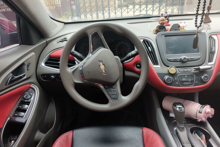 Used Chevrolet Malibu XL 2016 1.5T Dual-Clutch Enjoyment Edition Steering Wheel