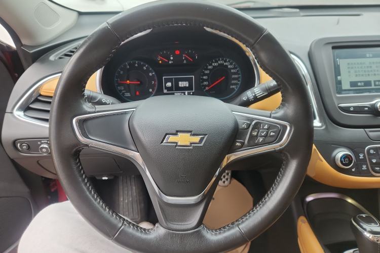 Used Chevrolet Malibu XL 2016 1.5T Dual-Clutch Ruichi Edition Steering Wheel