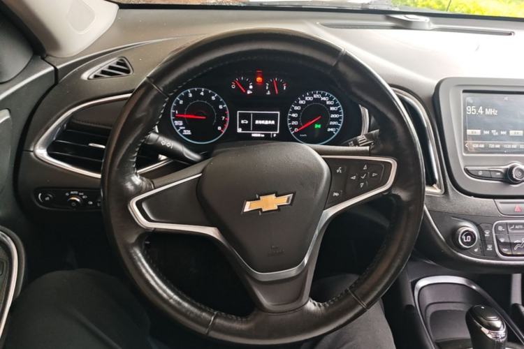 Used Chevrolet Malibu XL 2016 1.5T Dual-Clutch Ruichi Edition Steering Wheel