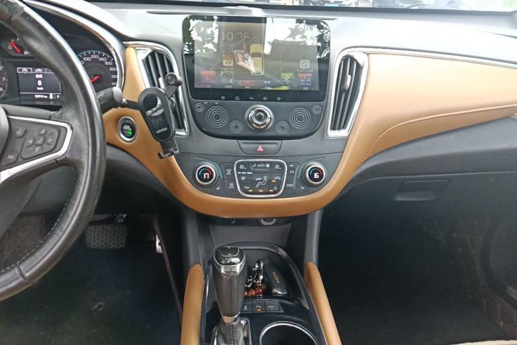Used Chevrolet Malibu XL 2016 1.5T Dual-Clutch Ruichi Edition Audio And AC Panel