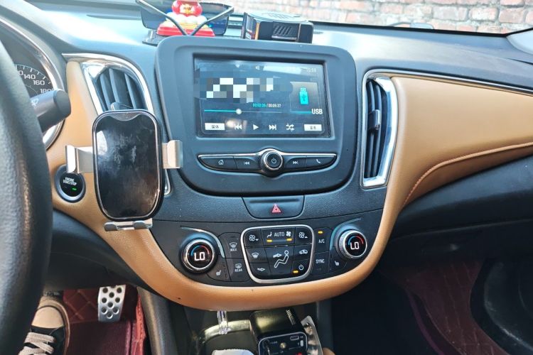 Used Chevrolet Malibu XL 2016 1.5T Dual-Clutch Ruichi Edition Audio And AC Panel