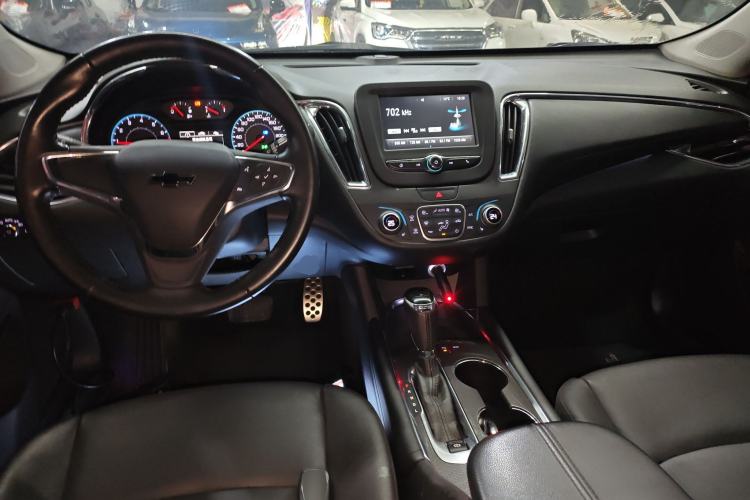 Used Chevrolet Malibu XL 2016 1.5T Dual-Clutch Ruichi Edition Center Console
