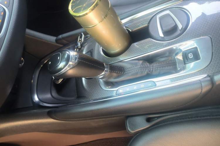 Used Chevrolet Malibu XL 2016 1.5T Dual-Clutch Ruichi Edition Gear Lever