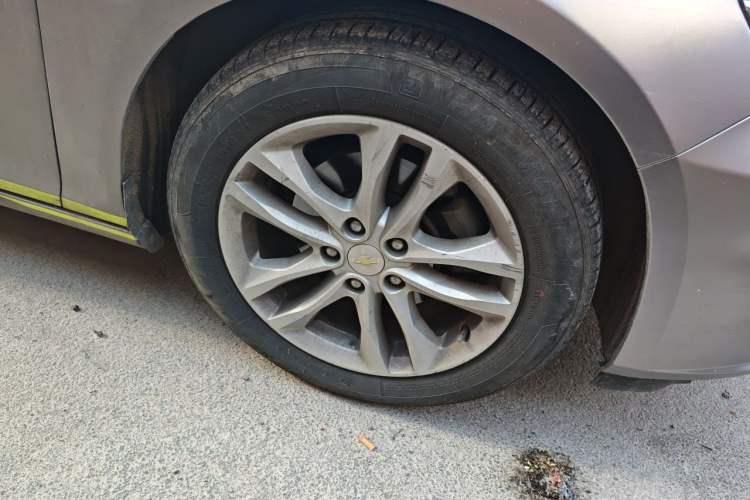 Used Chevrolet Malibu XL 2016 1.5T Dual-Clutch Ruichi Edition Right Front Wheel Hub
