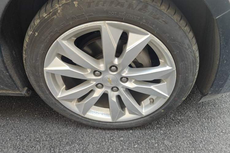 Used Chevrolet Malibu XL 2016 1.5T Dual-Clutch Ruibao Edition Right Front Wheel Hub