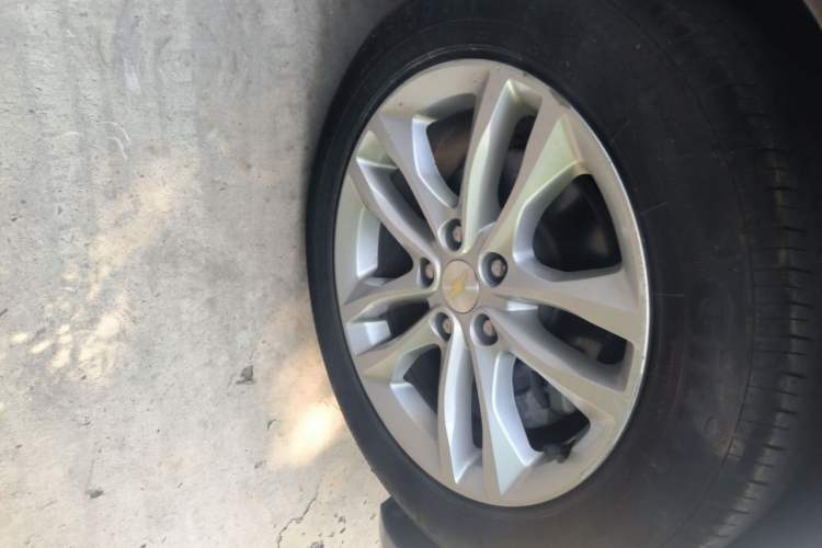 Used Chevrolet Malibu XL 2016 1.5T Dual-Clutch Ruichi Edition Right Front Wheel Hub