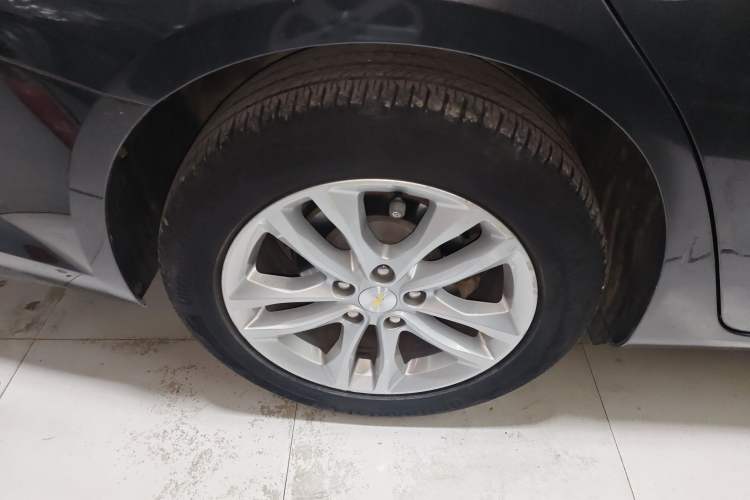 Used Chevrolet Malibu XL 2016 1.5T Dual-Clutch Ruichi Edition Right Rear Wheel Hub