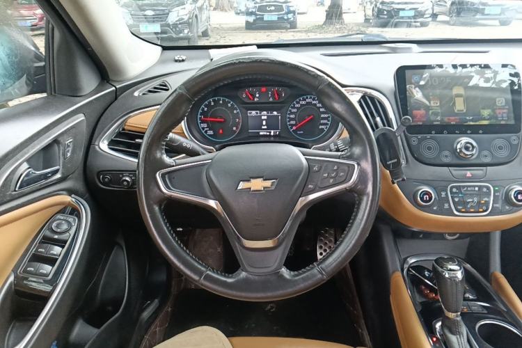 Used Chevrolet Malibu XL 2016 1.5T Dual-Clutch Ruichi Edition Steering Wheel
