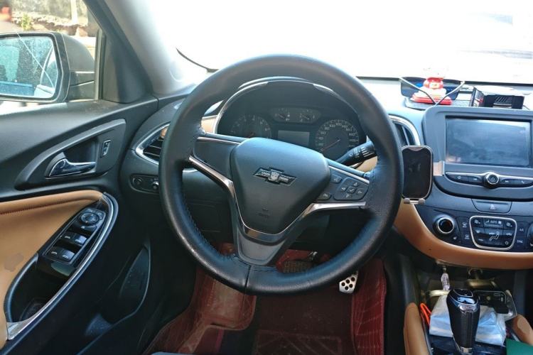 Used Chevrolet Malibu XL 2016 1.5T Dual-Clutch Ruichi Edition Steering Wheel