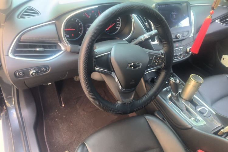 Used Chevrolet Malibu XL 2016 1.5T Dual-Clutch Ruichi Edition Steering Wheel