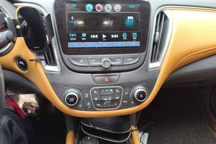 Used Chevrolet Malibu XL 2016 1.5T Dual-Clutch RuiShang Edition Audio And AC Panel
