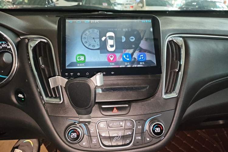 Used Chevrolet Malibu XL 2016 1.5T Dual-Clutch Ruichi Edition Audio And AC Panel