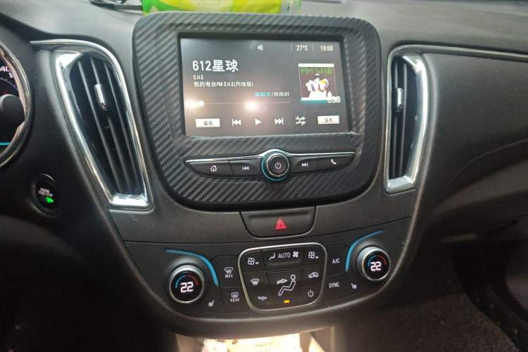 Used Chevrolet Malibu XL 2016 1.5T Dual-Clutch Ruichi Edition Audio And AC Panel
