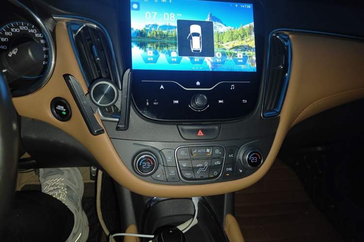 Used Chevrolet Malibu XL 2016 1.5T Dual-Clutch Ruichi Edition Audio And AC Panel