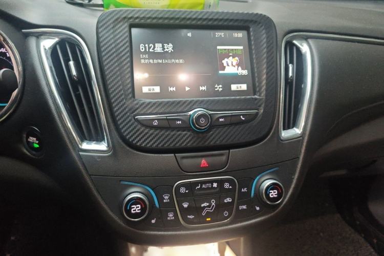 Used Chevrolet Malibu XL 2016 1.5T Dual-Clutch Ruichi Edition Audio And AC Panel