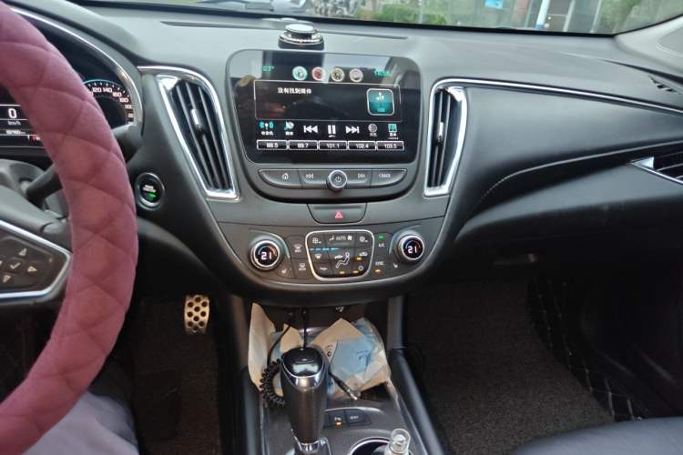 Used Chevrolet Malibu XL 2016 2.5L Automatic RuiShang Version Audio And AC Panel