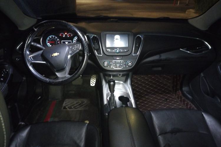 Used Chevrolet Malibu XL 2016 1.5T Dual-Clutch Ruichi Edition Center Console