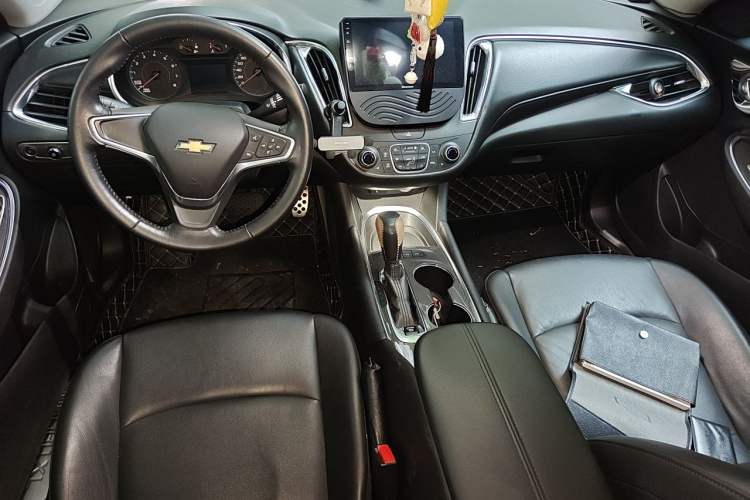 Used Chevrolet Malibu XL 2016 1.5T Dual-Clutch Ruichi Edition Center Console