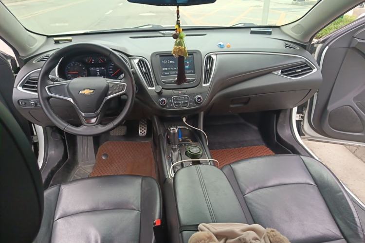 Used Chevrolet Malibu XL 2016 1.5T Dual-Clutch Ruichi Edition Center Console