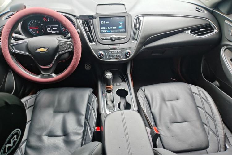 Used Chevrolet Malibu XL 2016 1.5T Dual-Clutch Ruichi Edition Center Console