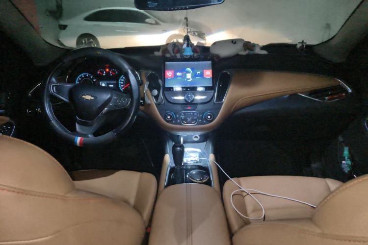 Used Chevrolet Malibu XL 2016 1.5T Dual-Clutch Ruichi Edition Center Console