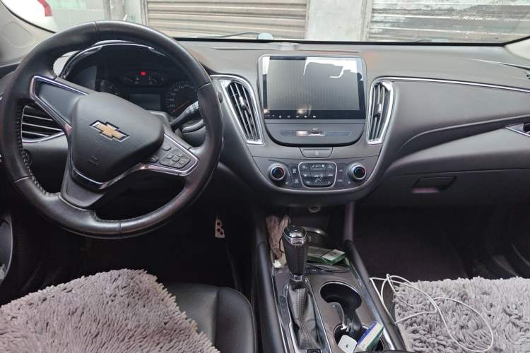 Used Chevrolet Malibu XL 2016 1.5T Dual-Clutch Ruichi Edition Center Console