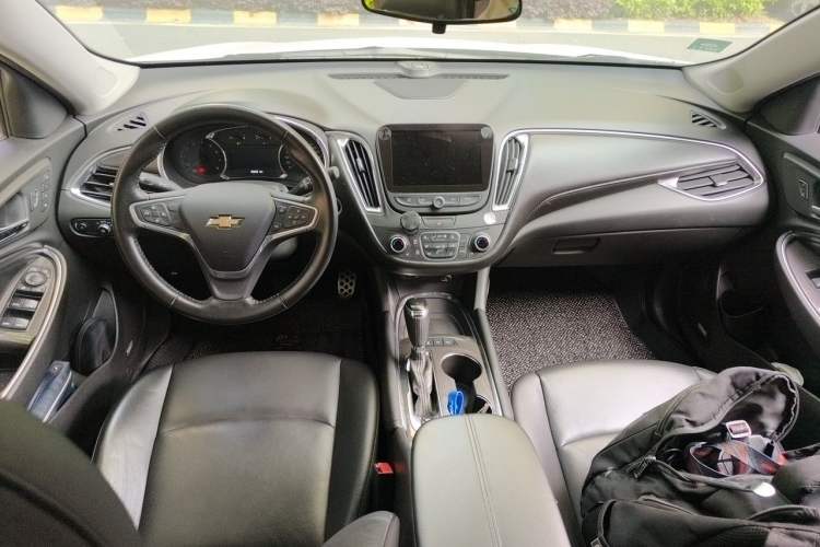 Used Chevrolet Malibu XL 2016 1.5T Dual-Clutch Ruibao Edition Center Console
