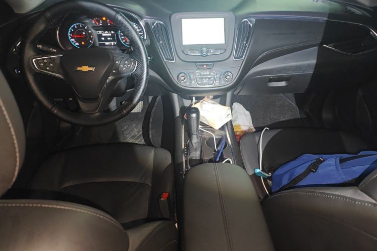 Used Chevrolet Malibu XL 2016 1.5T Dual-Clutch Ruichi Edition Center Console