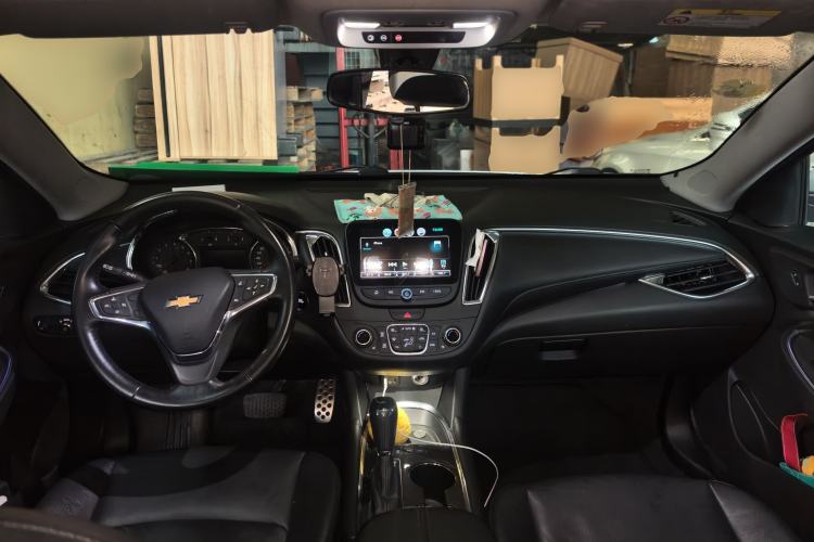 Used Chevrolet Malibu XL 2016 2.5L Automatic RuiShang Version Center Console
