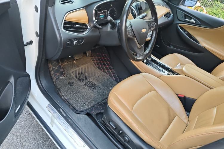 Used Chevrolet Malibu XL 2016 2.5L Automatic RuiZun Edition Driver Seat