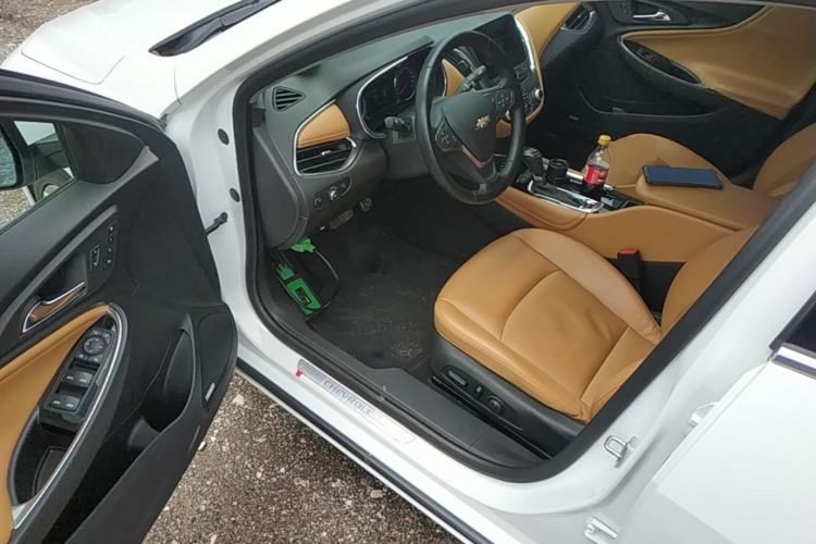 Used Chevrolet Malibu XL 2016 2.5L Automatic RuiZun Edition Driver Seat