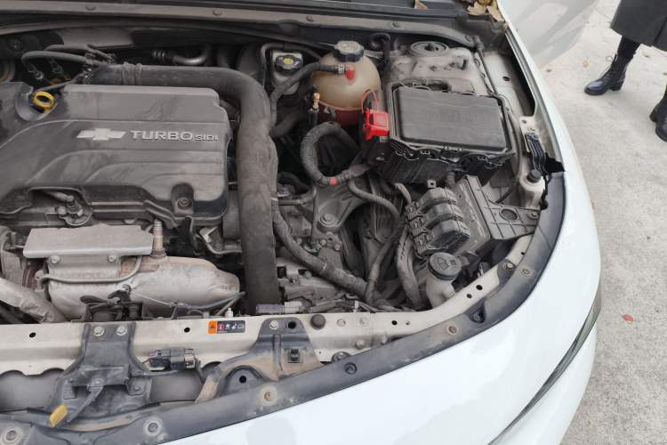 Used Chevrolet Malibu XL 2016 1.5T Dual-Clutch RuiShang Edition Engine Bay Left