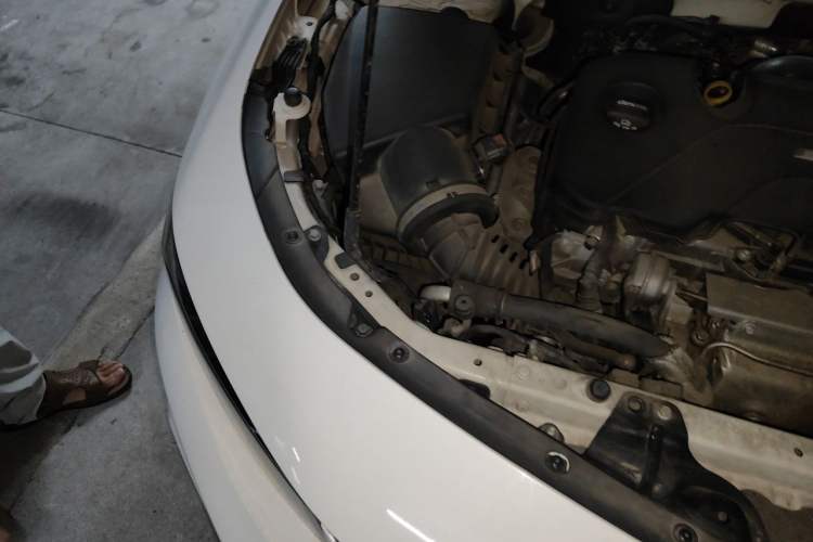 Used Chevrolet Malibu XL 2016 1.5T Dual-Clutch Ruichi Edition Engine Bay Right